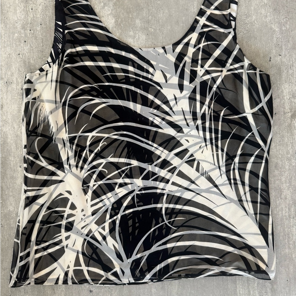 Dana Buchman Black and White Palm-Print Tank